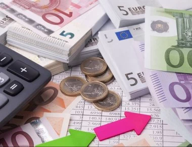 Ρύθμιση 120 δόσεων προς τα ταμεία: Όλα τα βήματα και ποιοι οφειλέτες εξαιρούνται